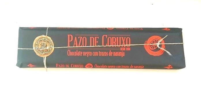 TABLETA CHOCOLATE NEGRO CON TROZOS DE NARANJA PAZO DE CORUXO 300grs - Imagen 1